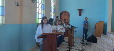 Novenas em Celebração aos 40 Anos da Comunidade de Nossa Senhora do Perpétuo Socorro, no Bairro Cristo Rei tem reunido centenas de devotos